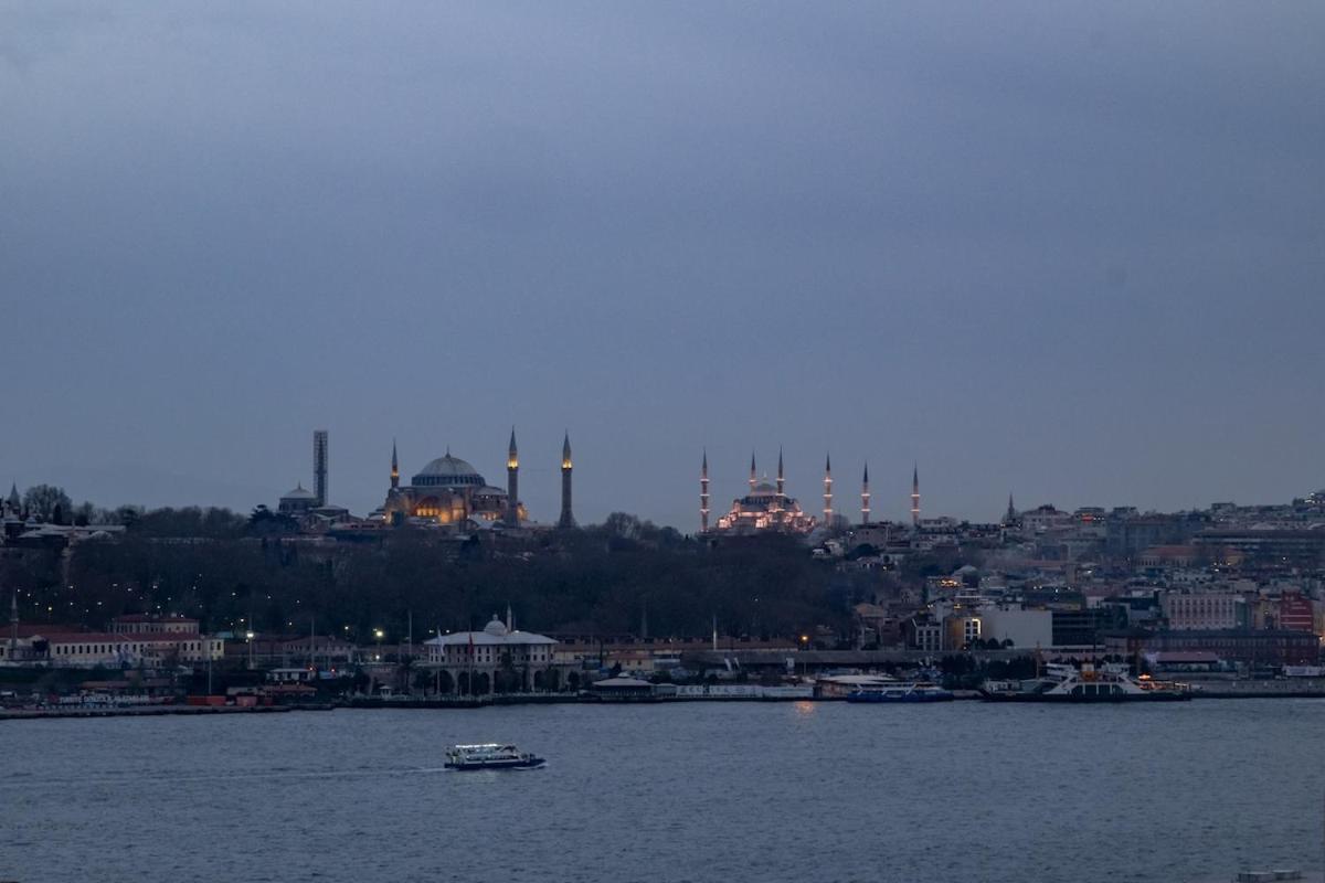 Daire Bosphorus View With Two Bedrooms *