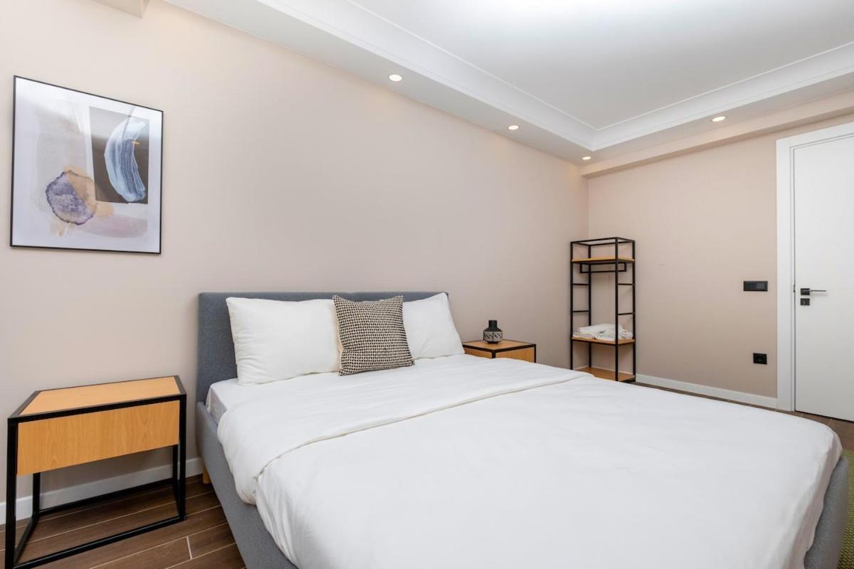 Bosphorus View With Two Bedrooms Appartement